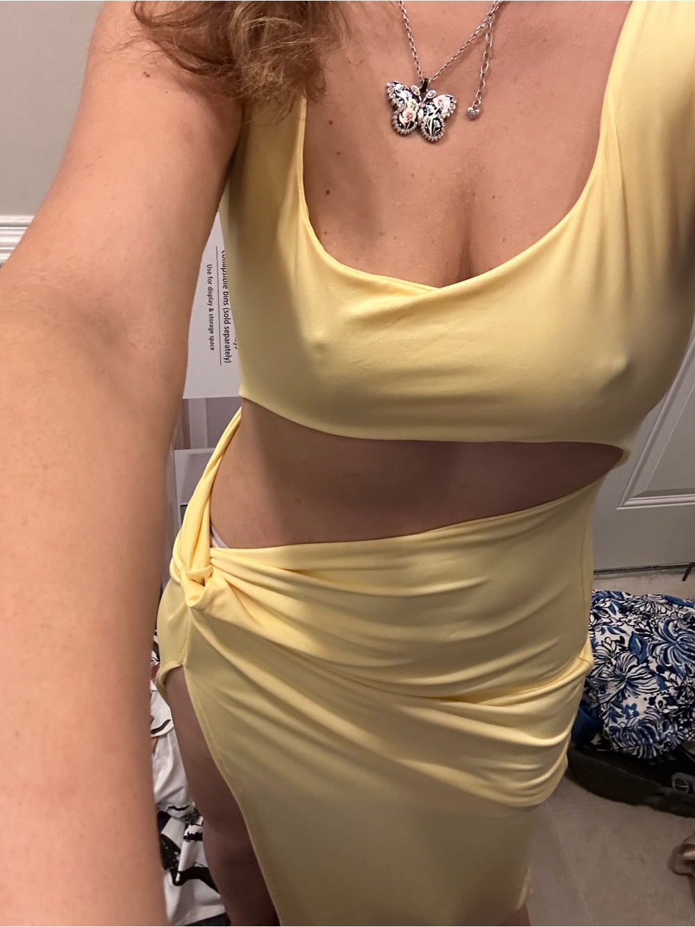 Bundle ( 2 sexi dresses) yellow and black size l if you are 8 10 or 12 is perfec
